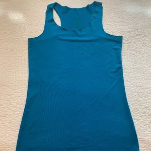 Oiselle santon tank